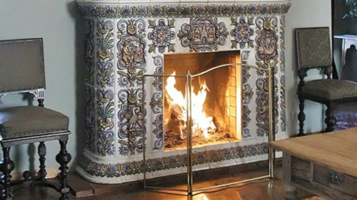 camino in ceramica esempio